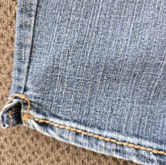 Code Bleu Jeans Womens 14 Mid Rise Blue Capri Fit 36×22 Stretch Pockets Slits - Picture 6 of 15